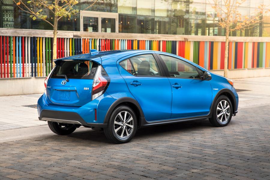  Toyota Prius c 2018 года  (фото 9 из 20)